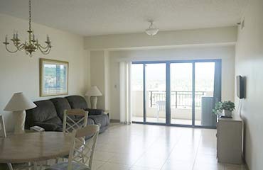 2 Bedroom Mountain View Suite with 3 Beds