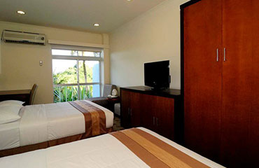 Jungle View Room