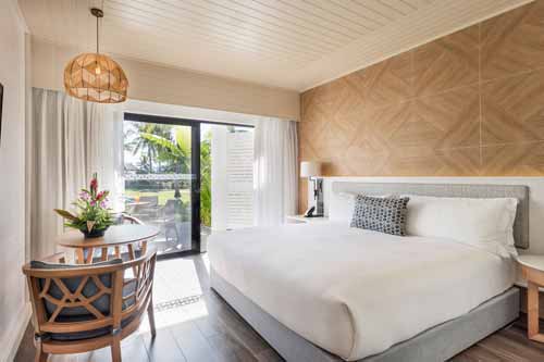 Superior Oceanside Twin Room 1