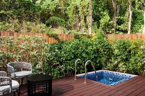 Click for Island Family Suite with Plunge Pool images