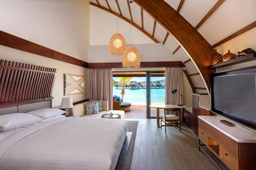 Deluxe Lagoon Front Twin Room