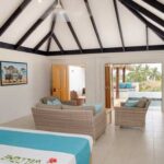 Beachfront Pool Bure 1