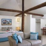 Deluxe Pool Bure 1