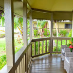Superior Oceanfront Bungalow (LV1) 3