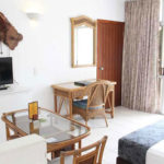 Orchid Room 2