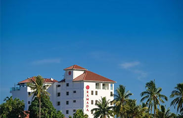 Ramada Suites by Wyndham Wailoaloa Beach