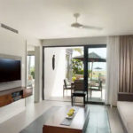 2 Bedroom Beachfront w/Kitchenette & Laundry 1