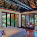 Oceanfront Point Reef Spa Tub Bure 1