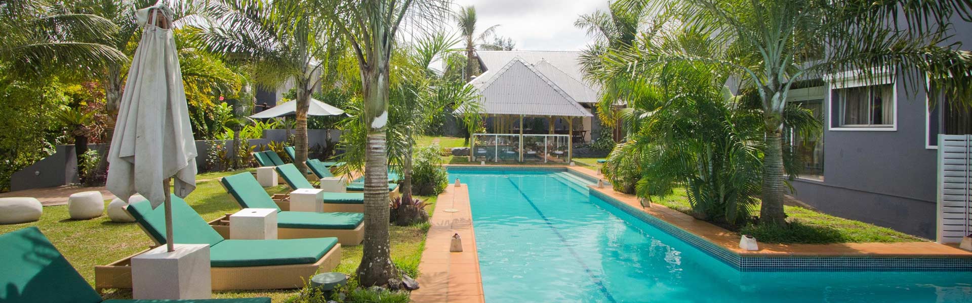 Coconut Palms Resort