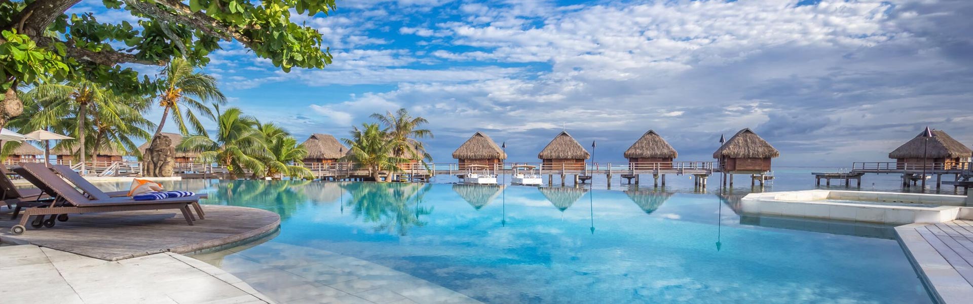 Manava Beach Resort & Spa