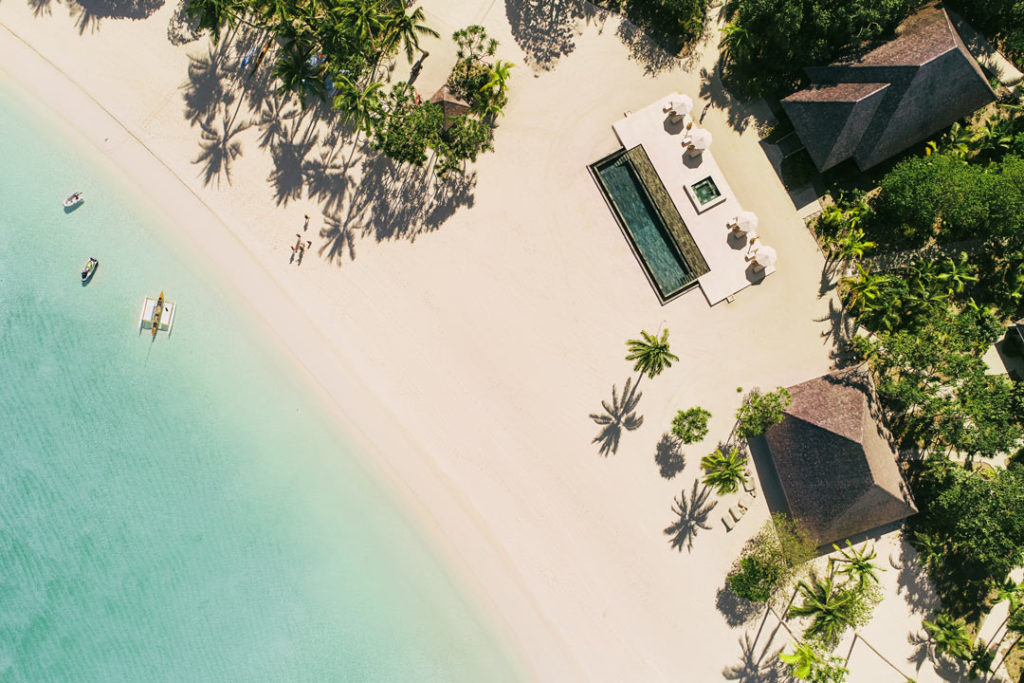 Overhead shot of Nukutepipi Island Resort