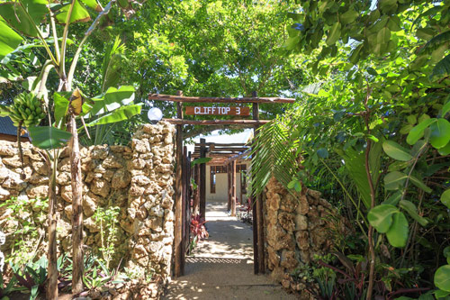 Oceanfront Villa – Blue Lagoon Villa One 3