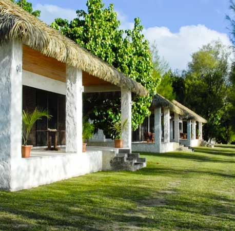 Hotels in Mangaia 