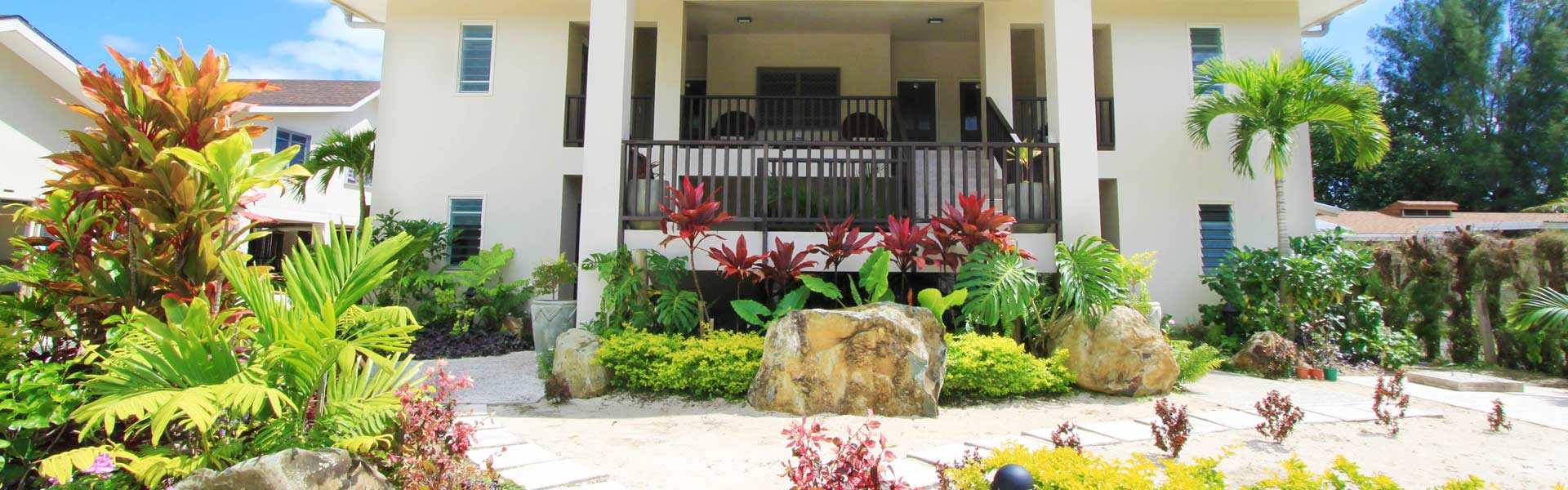 Moana Sands Beachfront Villas