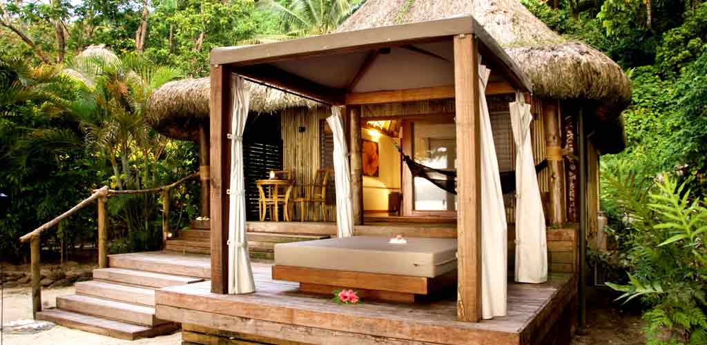 Honeymoon Bures facade - Qamea Fiji