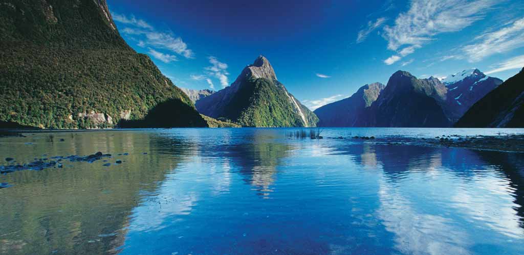 A scene from the Milford Sound, Fiordland. Pic: Rob Suisted/ Tourism New Zealand.