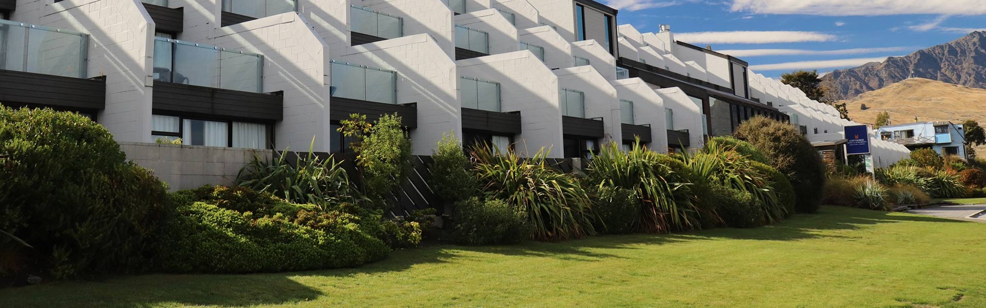 Copthorne Hotel & Apartments Queenstown Lakeview