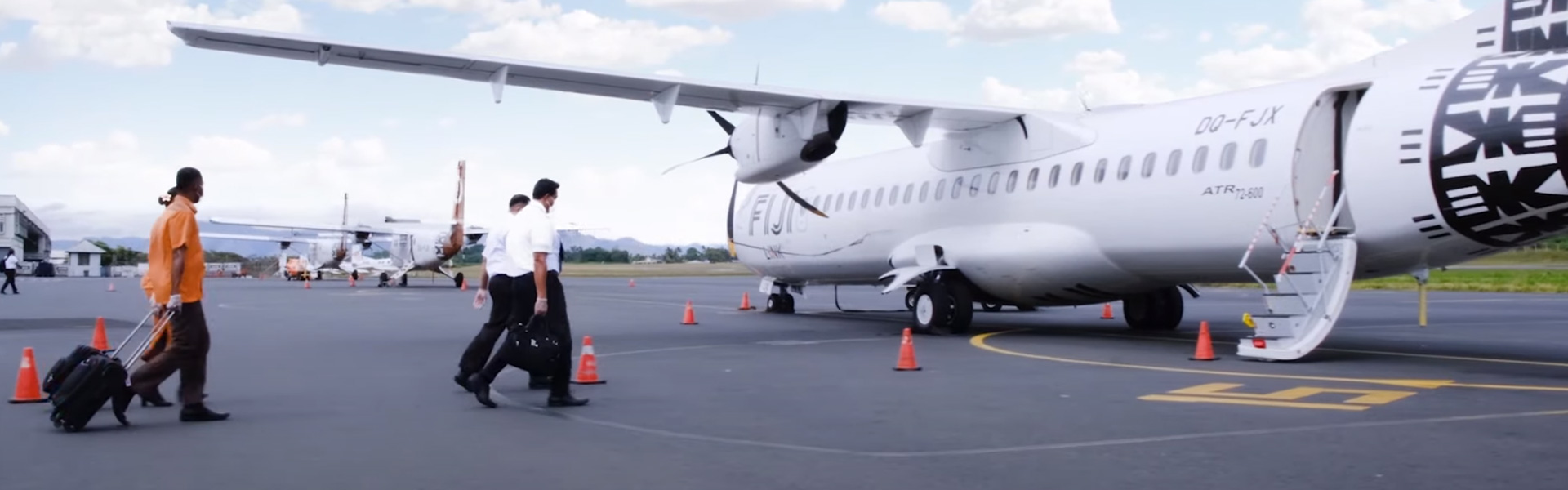 Fiji ends COVID quarantine for vaxxed visitors, holidays on!!