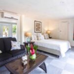 Grand Oceanfront 2 Bedroom – Clifftop Villa Five 6