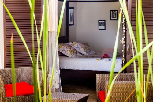 Click for Garden Room images Click for Garden Room images