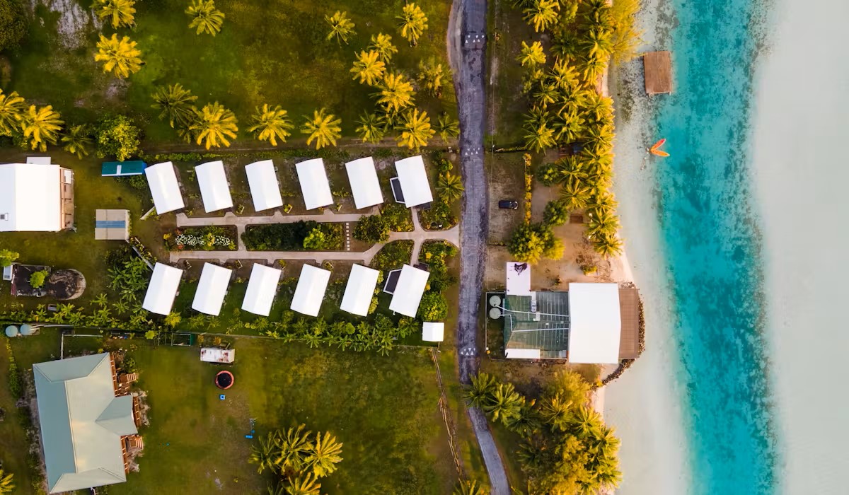 Drone picture of Aitutaki Village resort