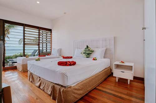 Beachfront King Room 1