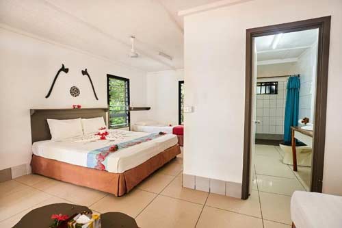 Beachfront King Room 4