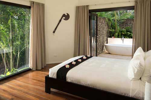 Click for Master Garden View Suite images