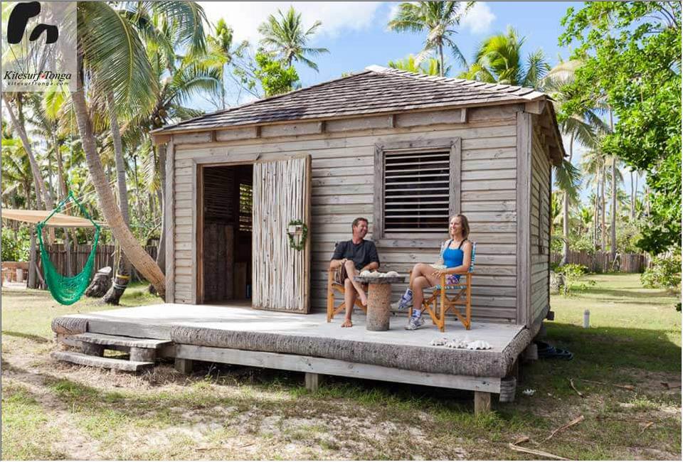 Click for Family Fale images