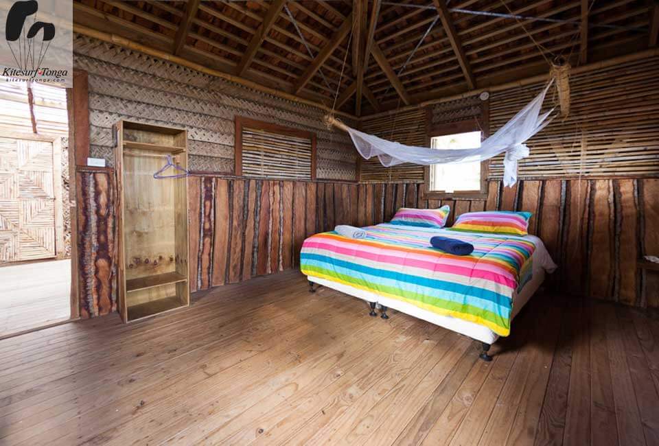 Click for Beachfront Fale images