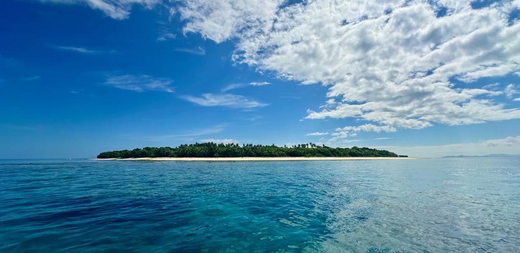 Fiji full day island sai and sunset dinner cruise