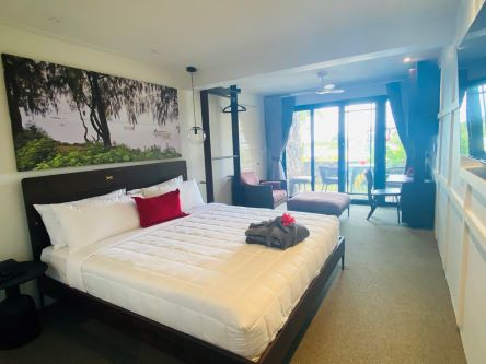 Click for Deluxe Two Bedroom images