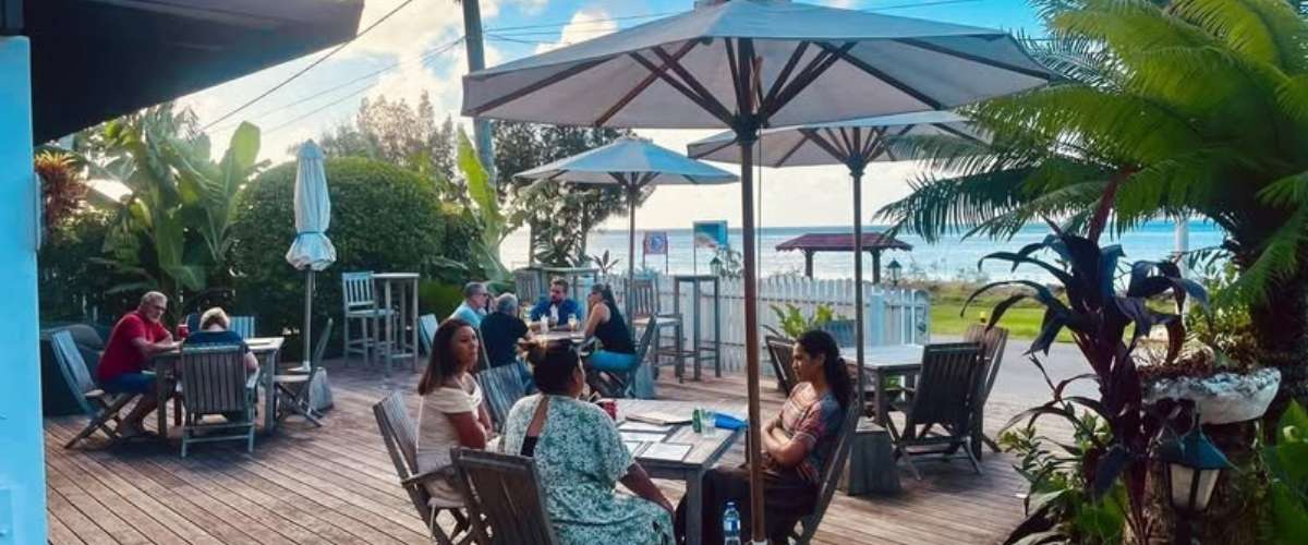 Seaview Lodge – 7 Nights Stay w/ Flights, Tours & More!