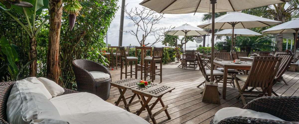 Seaview Lodge – 7 Nights Stay w/ Flights, Tours & More!