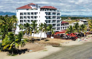 Ramada Suites by Wyndham Wailoaloa Beach Holiday Packages